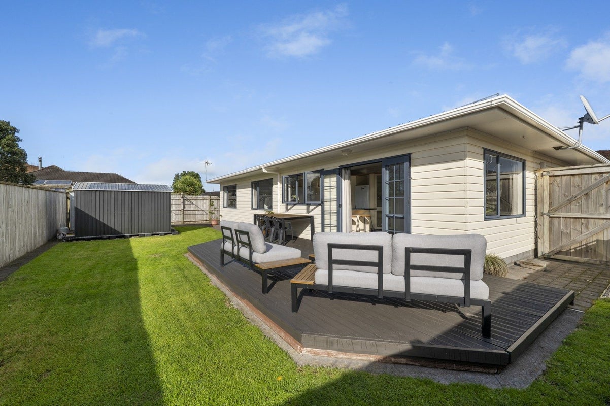 41B Lismore Street, Strandon, New Plymouth - Carousel 1