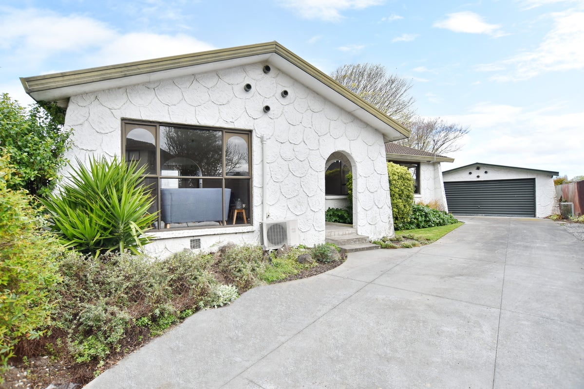 31B Te Maru Place, Redwood, Christchurch - Carousel 1