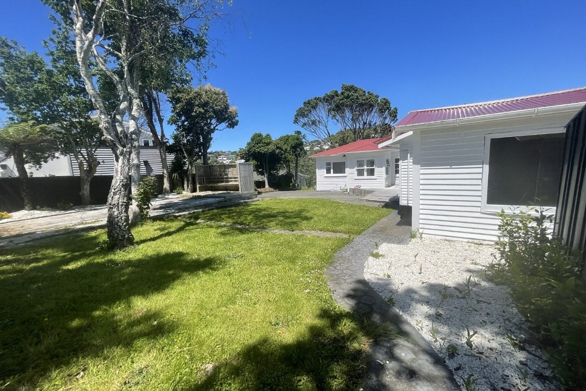 41 Lucknow Terrace, Khandallah, Wellington - Carousel 1