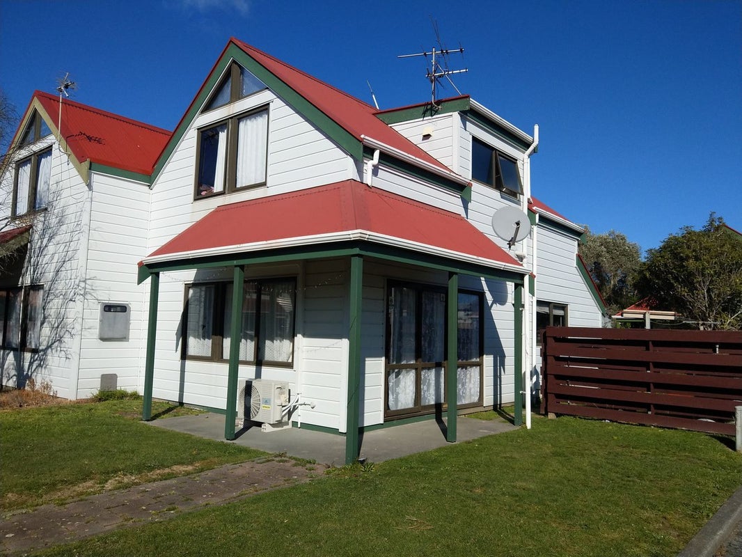 21/58 Cuba ST, Petone, Lower Hutt - Carousel 1