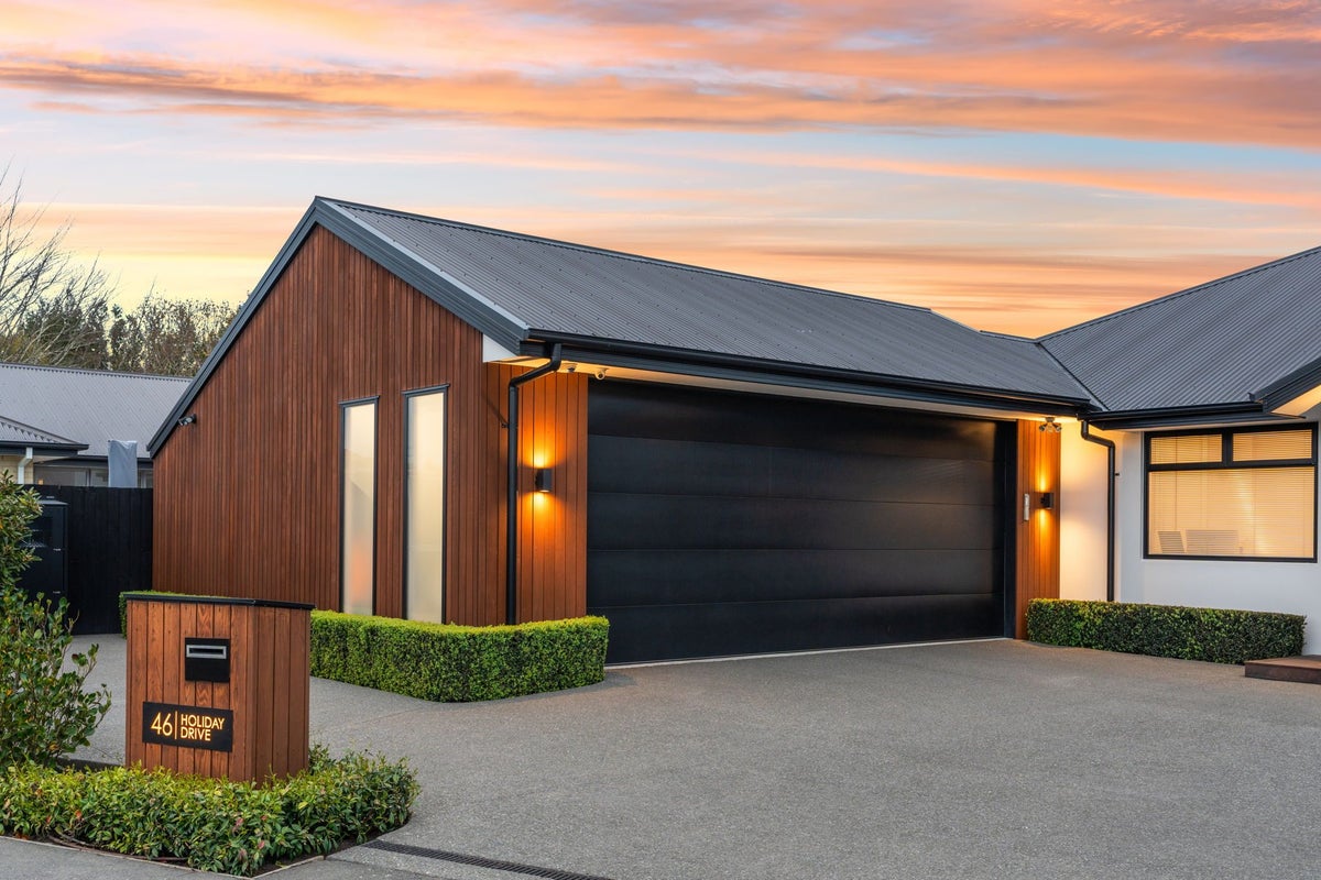 46 Holiday Drive, Mairehau, Christchurch - Carousel 35