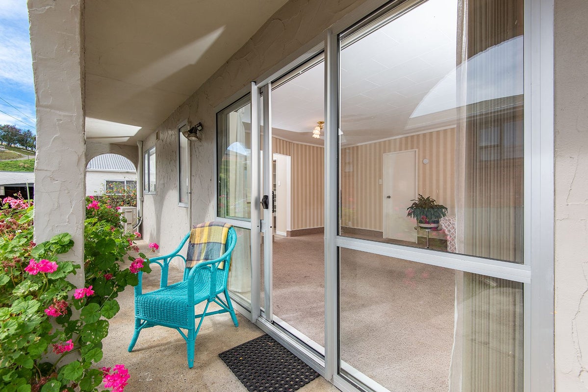 12A Elwyn Crescent, Green Island, Dunedin - Carousel 2
