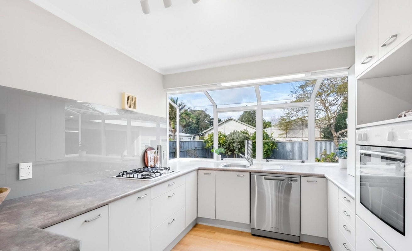 19 Moa Street, Alicetown, Lower Hutt - Carousel 2