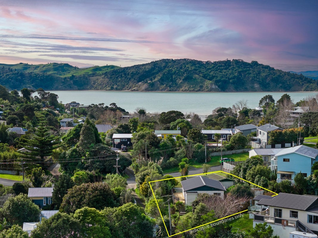 4 Simon Road, Raglan, Raglan - Carousel 1