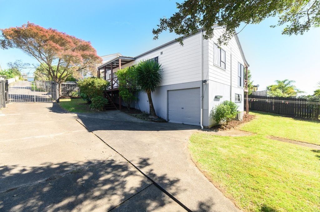 1/60 Solar Road, Glen Eden, Auckland - Carousel 2