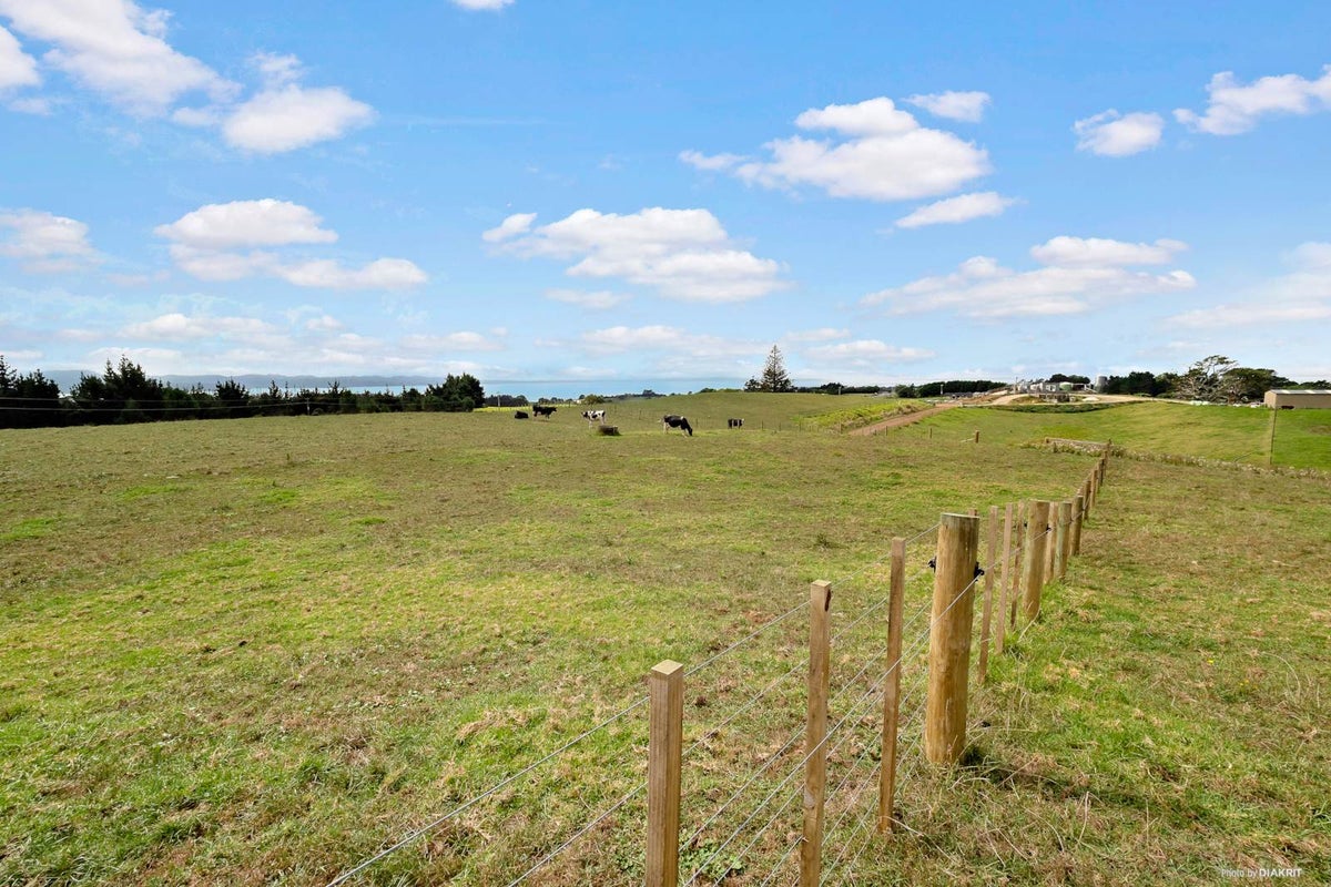 134 Grahams Beach Road, Manukau Heads, Awhitu - Carousel 2