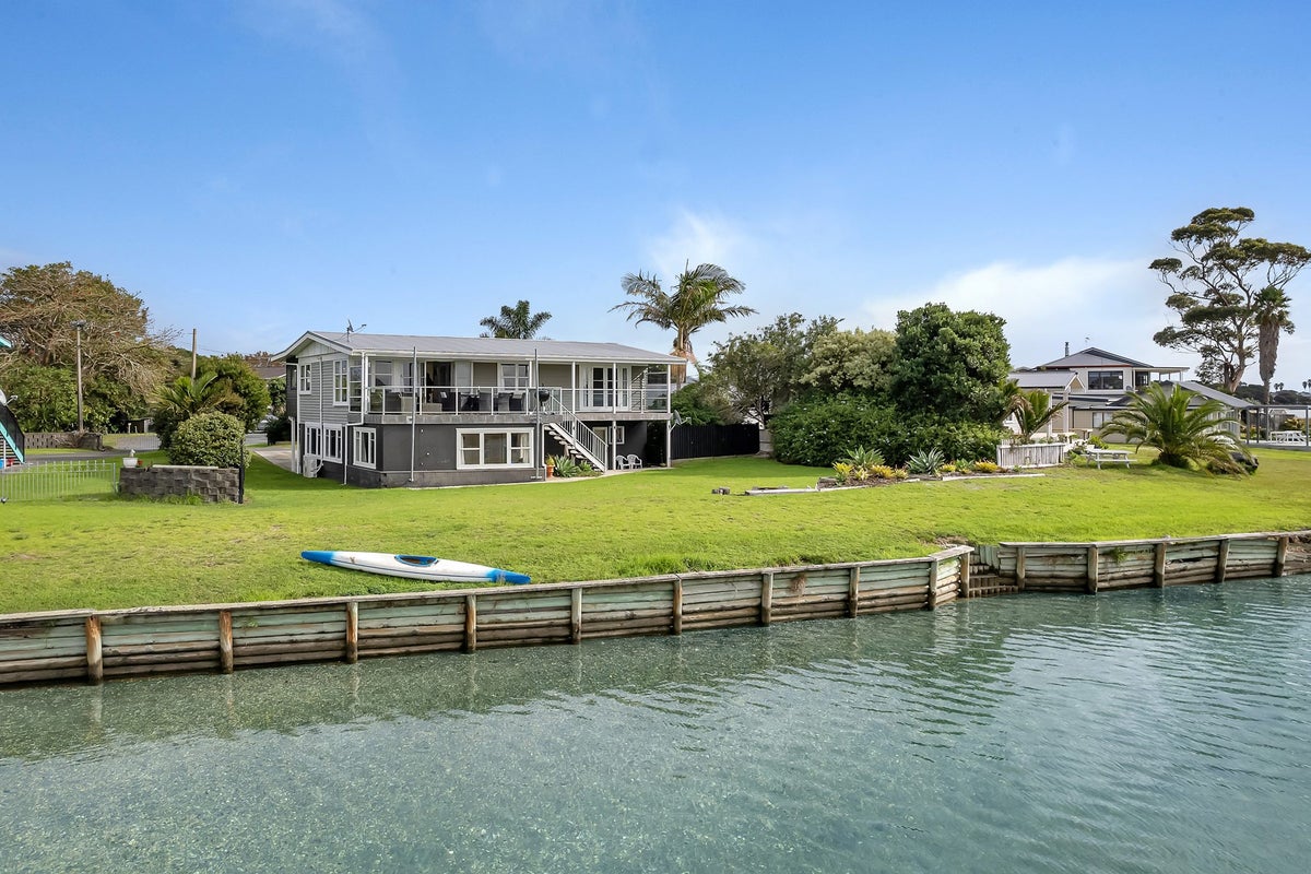 30 Albany Road, One Tree Point, Whangarei - Carousel 1