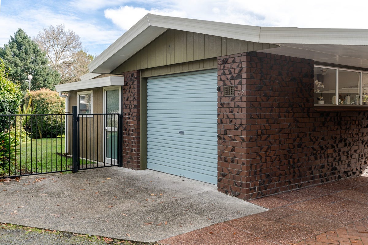 62 Garnett Avenue, Forest Lake, Hamilton - Carousel 20