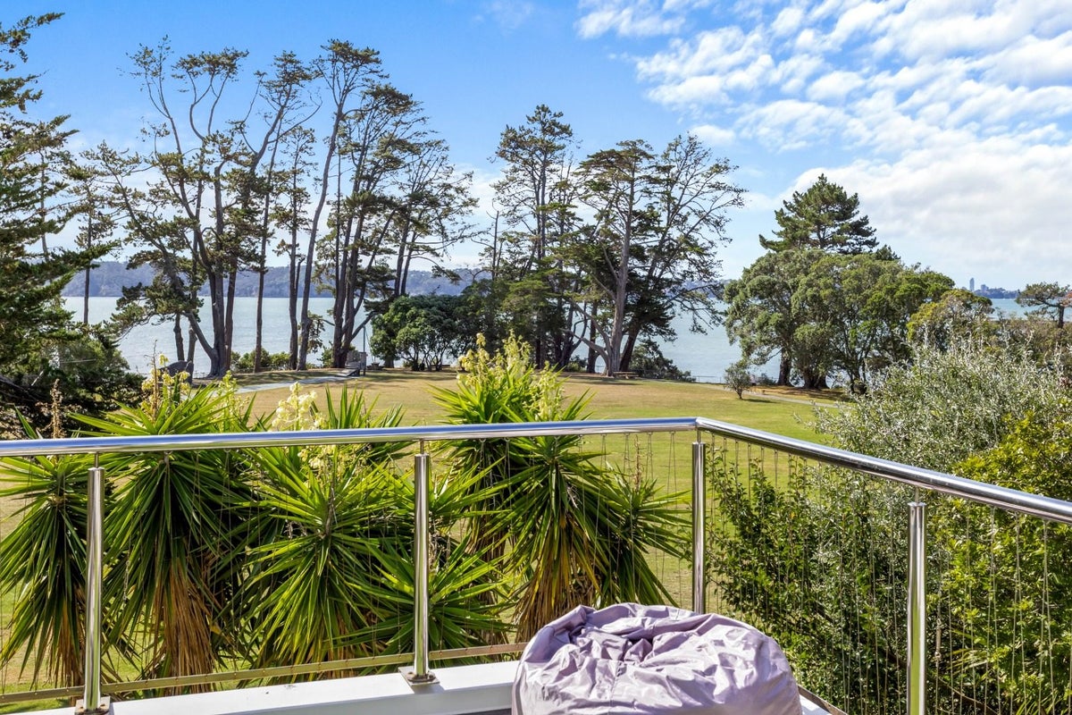 505A Point Chevalier Road, Point Chevalier, Auckland - Carousel 1