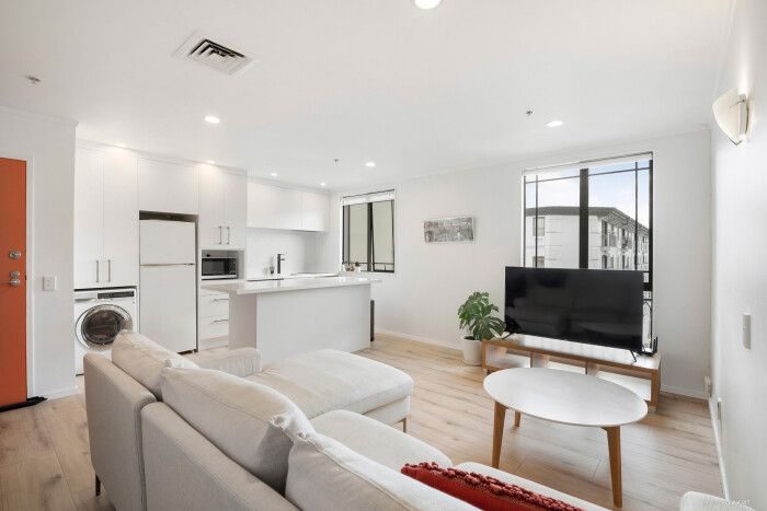 308/184 Symonds Street, Grafton, Auckland - Carousel 1