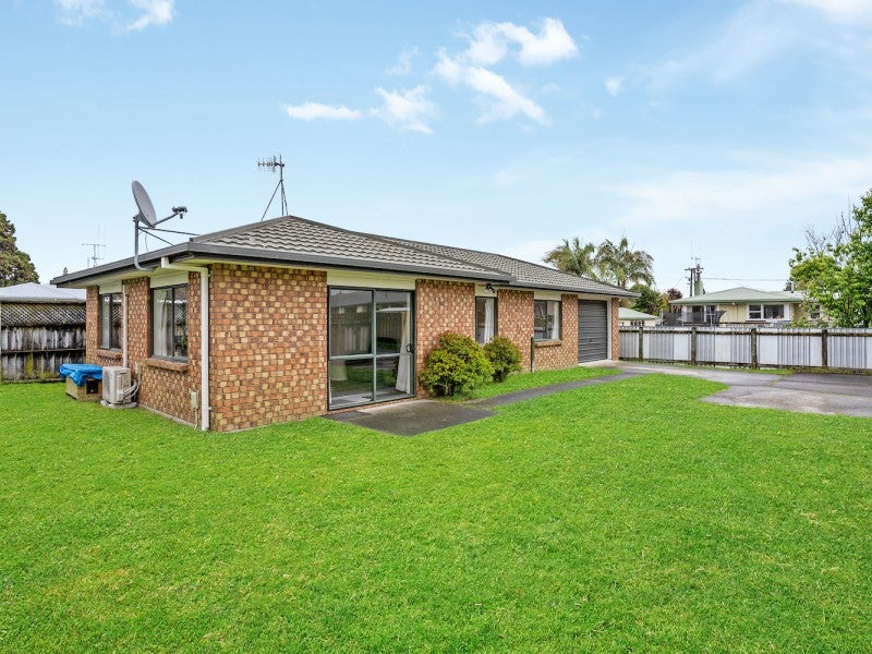 11B Manson Street, Gate Pa, Tauranga - Carousel 2