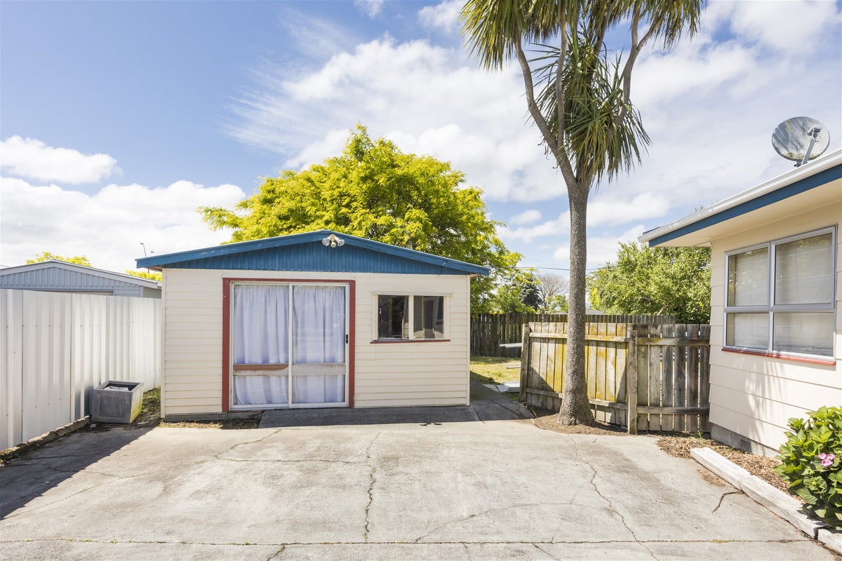65 Apollo Parade, Milson, Palmerston North - Carousel 18