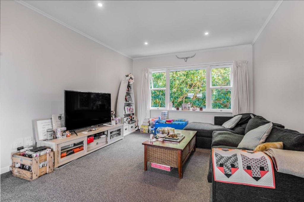 6/24 Savannah Street, Epsom, Auckland - Carousel 1