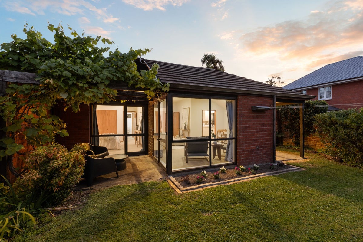 1/9 Grange Street, Hillsborough, Christchurch - Carousel 20