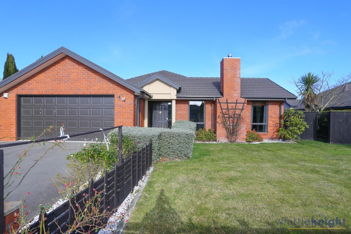 53 Coppinger Terrace, Aidanfield, Christchurch - Carousel 1
