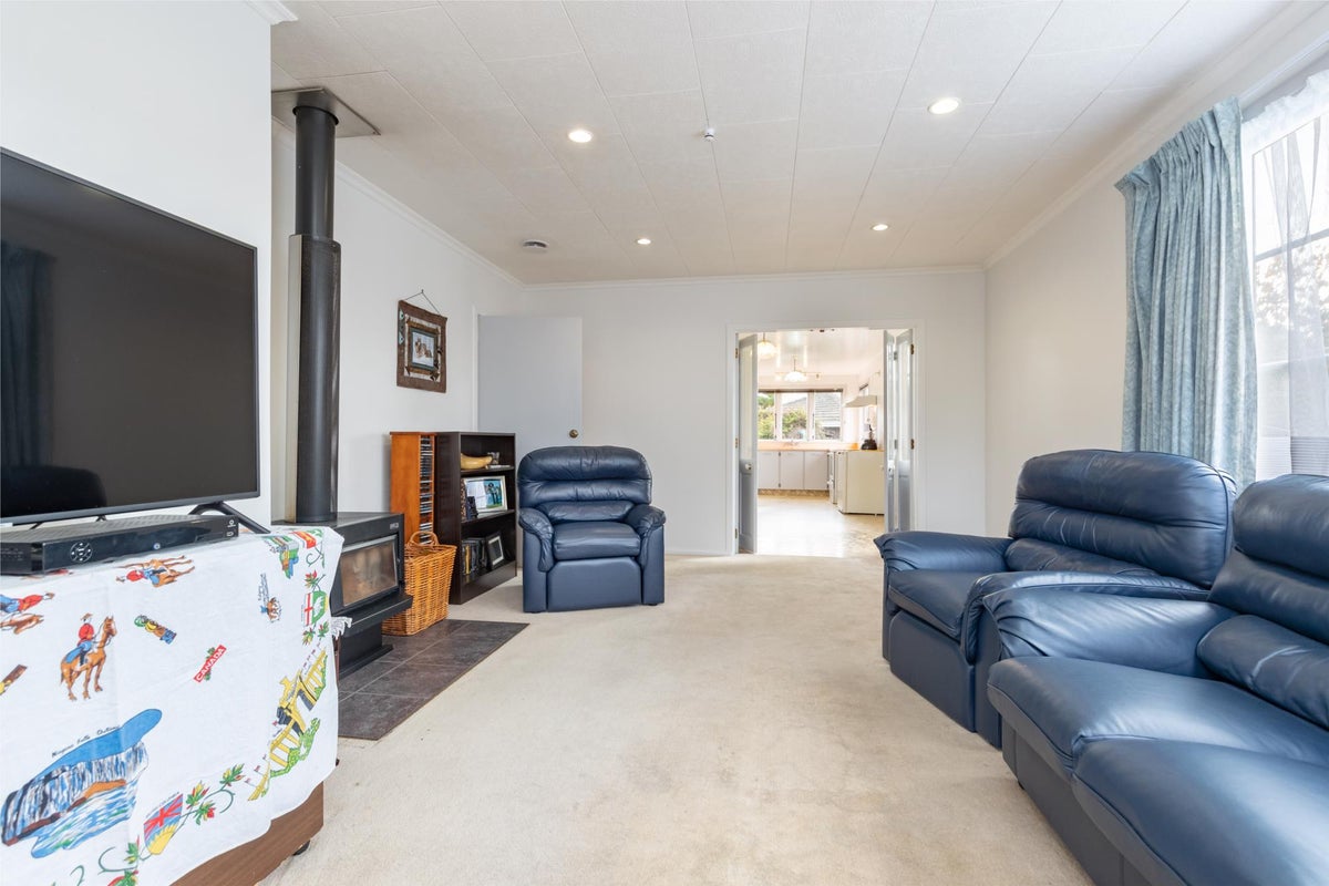 28 Dyer Street, Epuni, Lower Hutt - Carousel 2