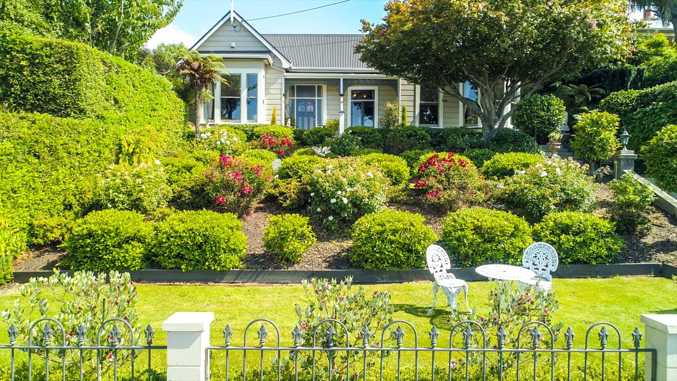 20 Neidpath Road, Mornington, Dunedin - Carousel 1