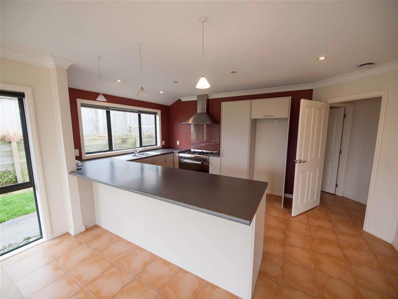 86 Erlestoke Crescent, Churton Park, Wellington - Carousel 2