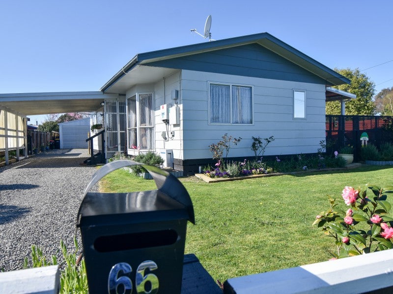 66 Victoria Street, Carterton - Carousel 1