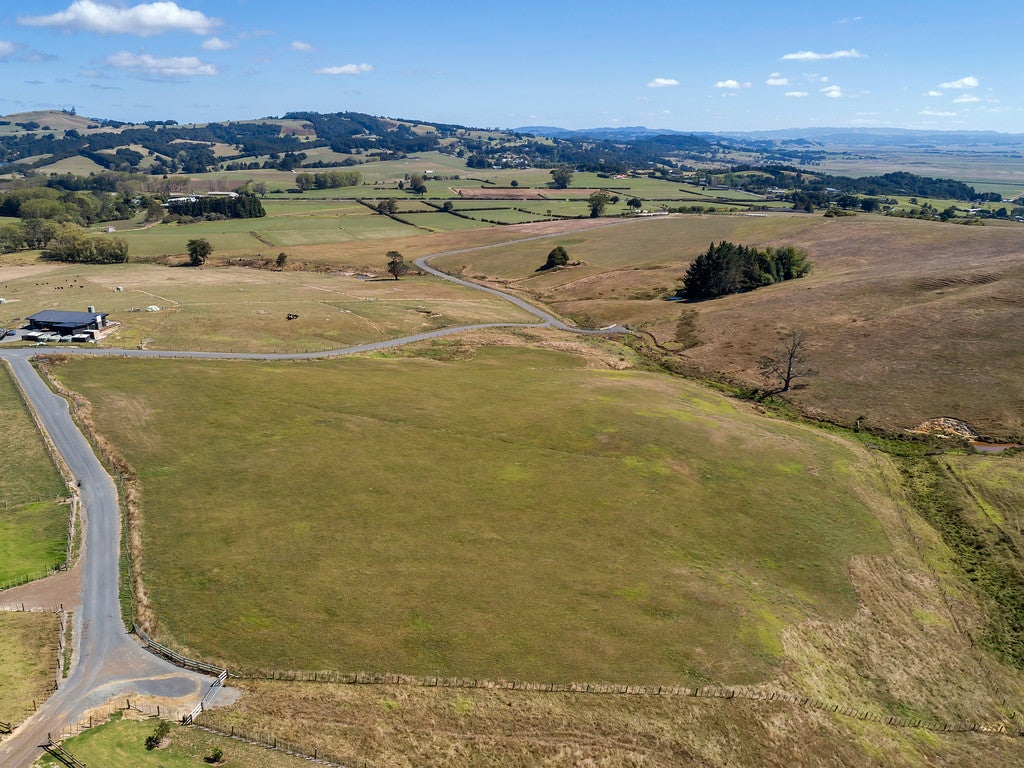 28 Horseshoe Lane, Kamo - Carousel 2
