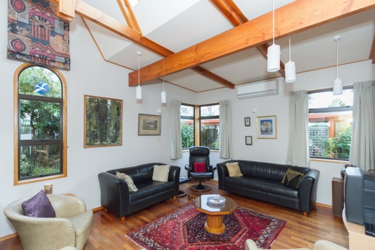 18C Casey Avenue, Fairfield, Hamilton - Carousel 1
