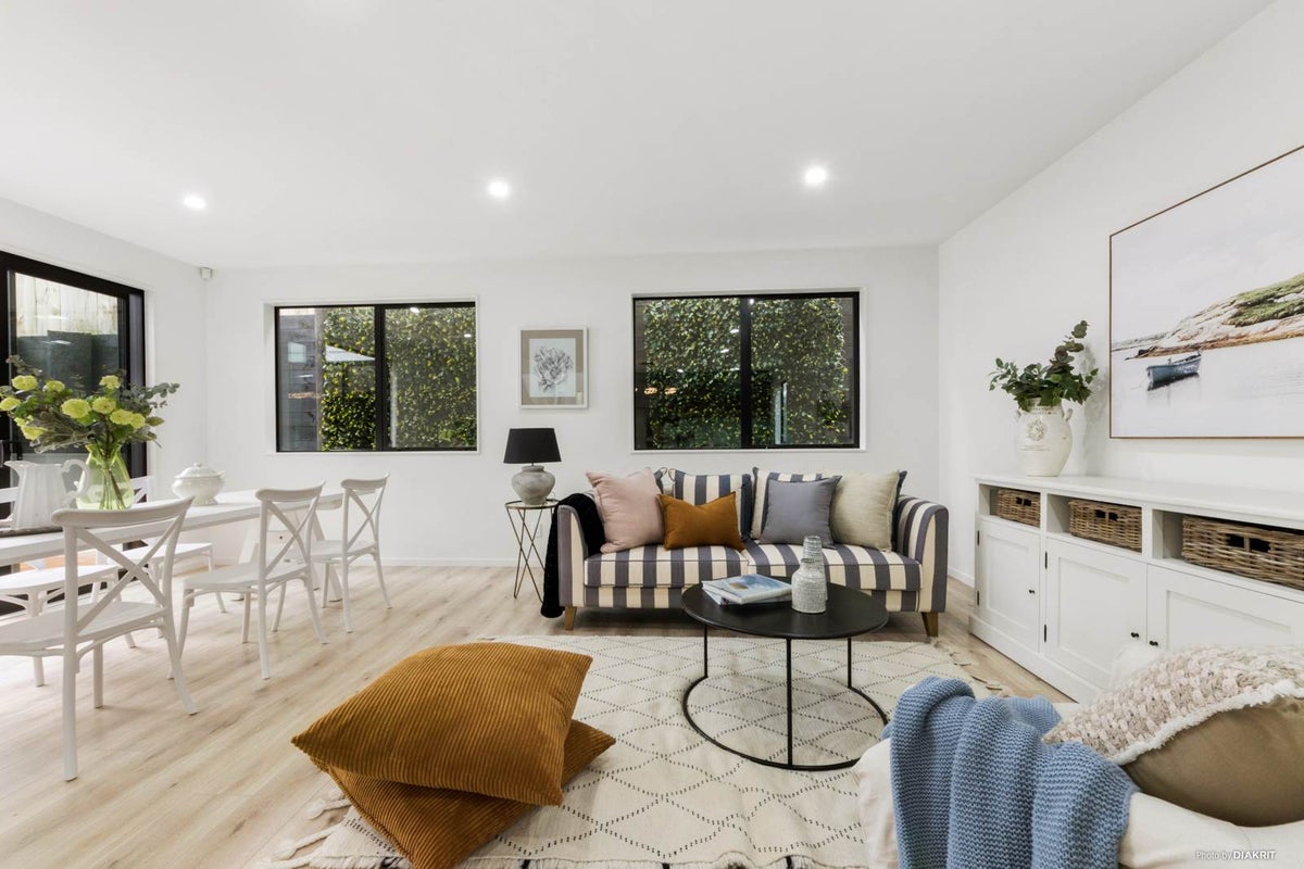 42C Kinross Street, Blockhouse Bay, Auckland - Carousel 2