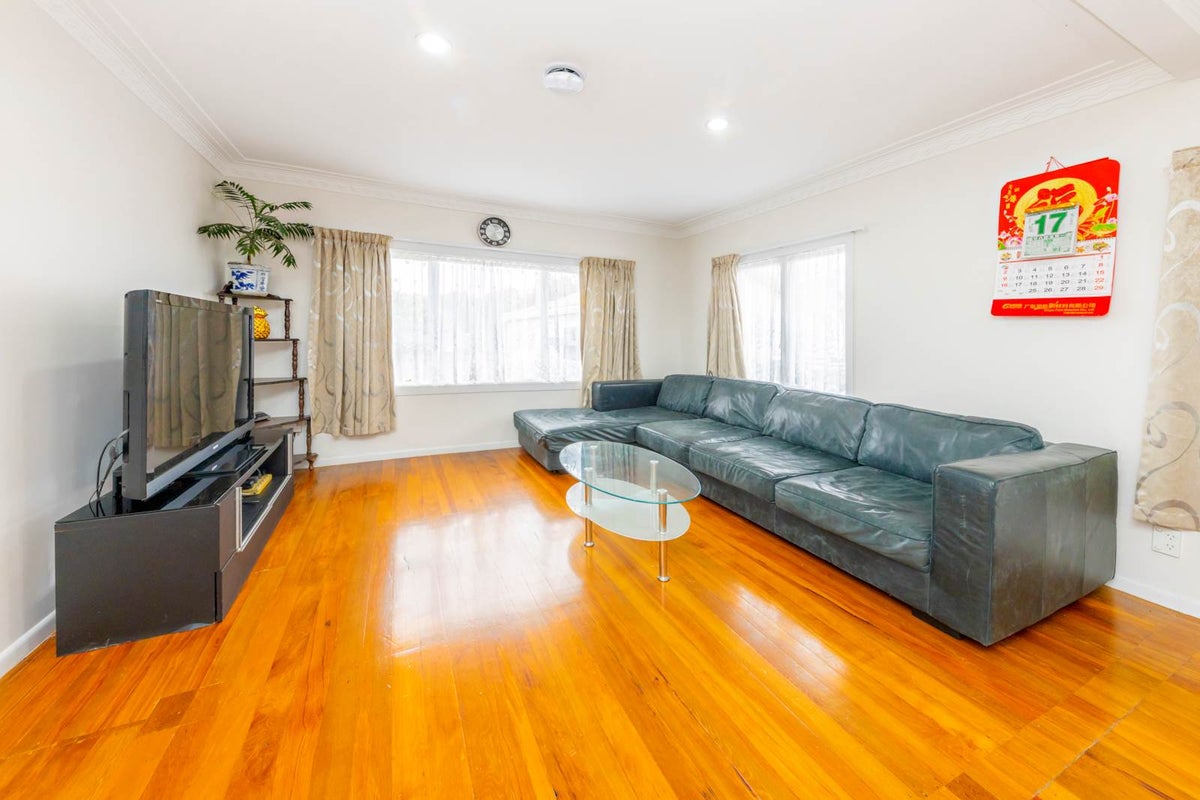 1/10 Hamilton Road, Papatoetoe, Auckland - Carousel 2