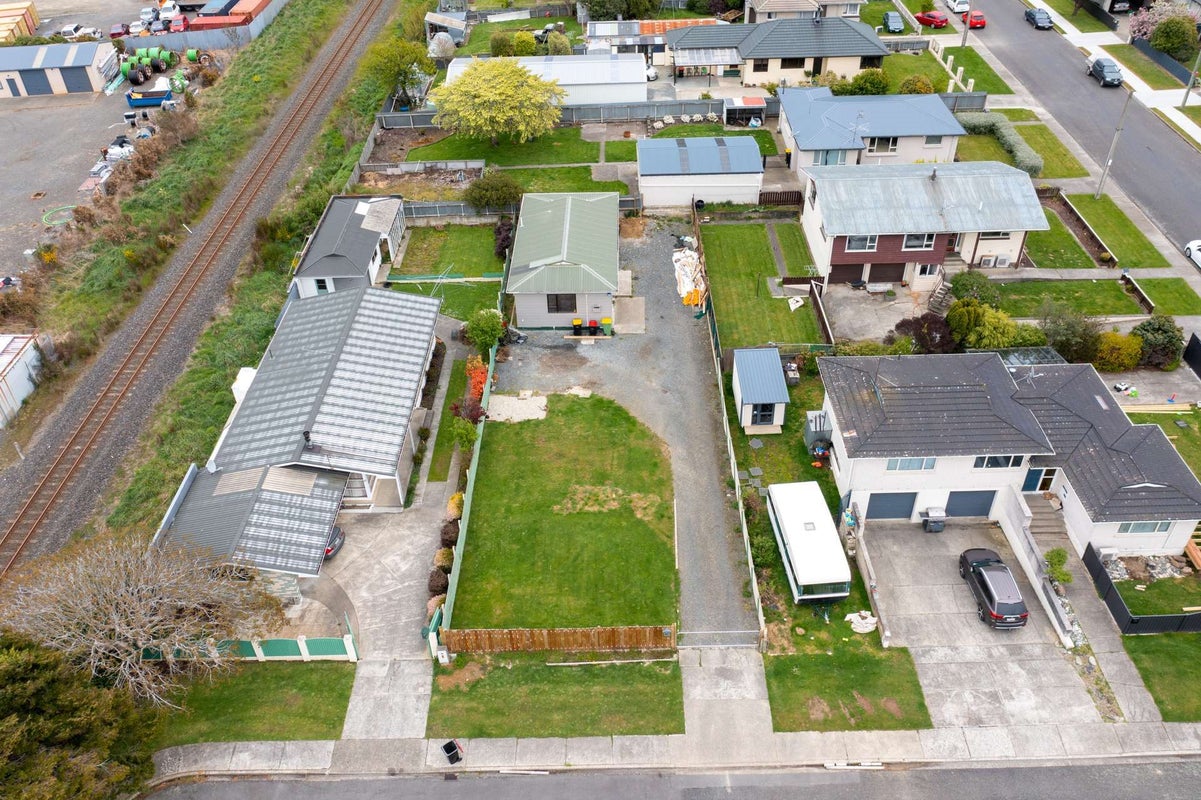 94 Stuart Street, Hawthorndale, Invercargill - Carousel 2
