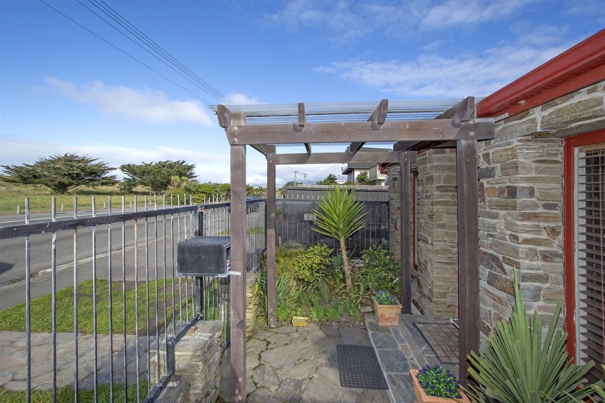 1/315 Marine Parade, New Brighton, Christchurch - Carousel 2