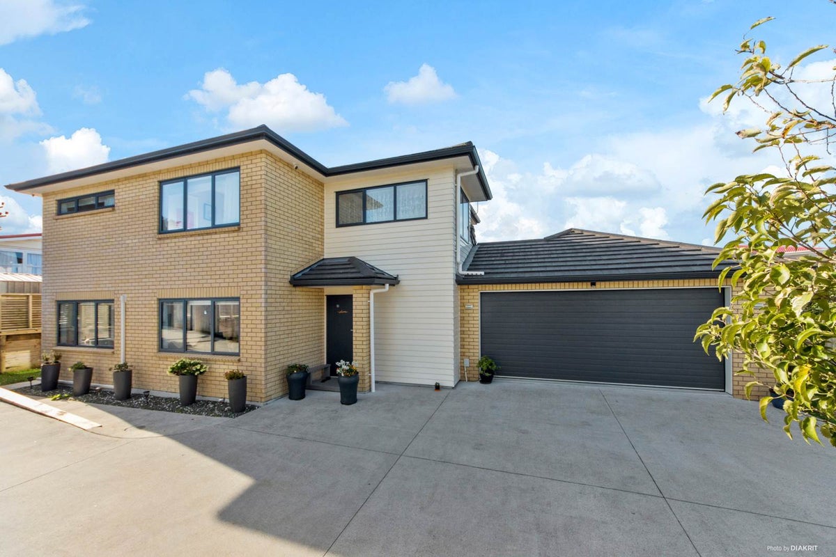 57A Hepburn Road, Glendene, Auckland - Carousel 2