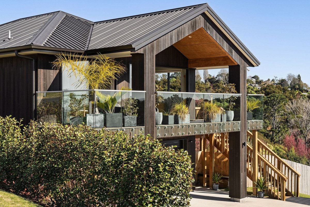 6 Greenvale Place, Welcome Bay, Tauranga, Bay Of Plenty - Carousel 2