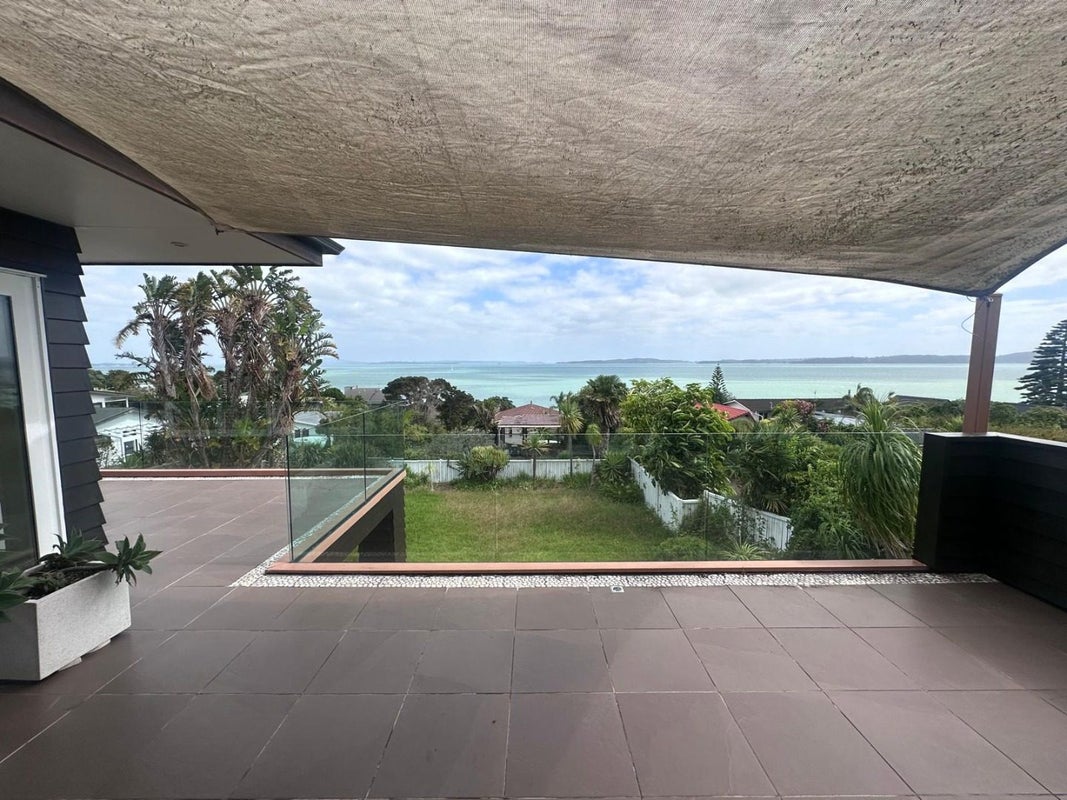 8 Craig Road, Maraetai, Auckland - Carousel 13