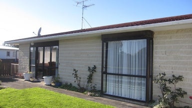 36 Rauparaha Street, Waikanae Beach, Waikanae - Carousel 1