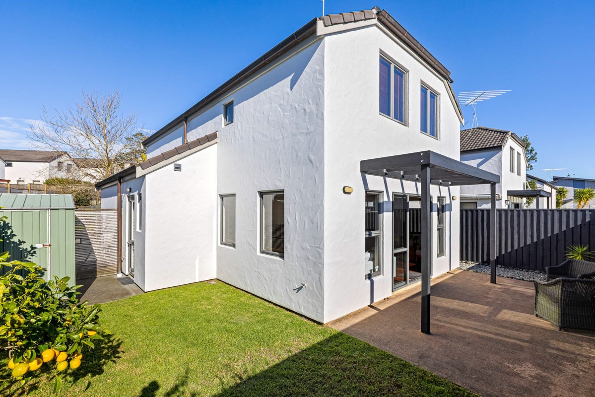 4/64 Schnapper Rock Road, Schnapper Rock, Auckland - Carousel 2
