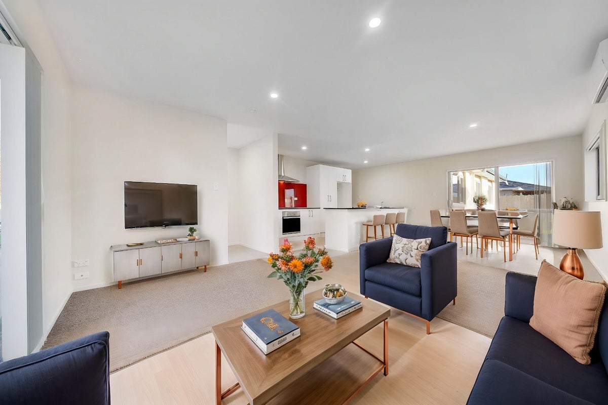 66 Kauri Drive, Takanini, Auckland - Carousel 2