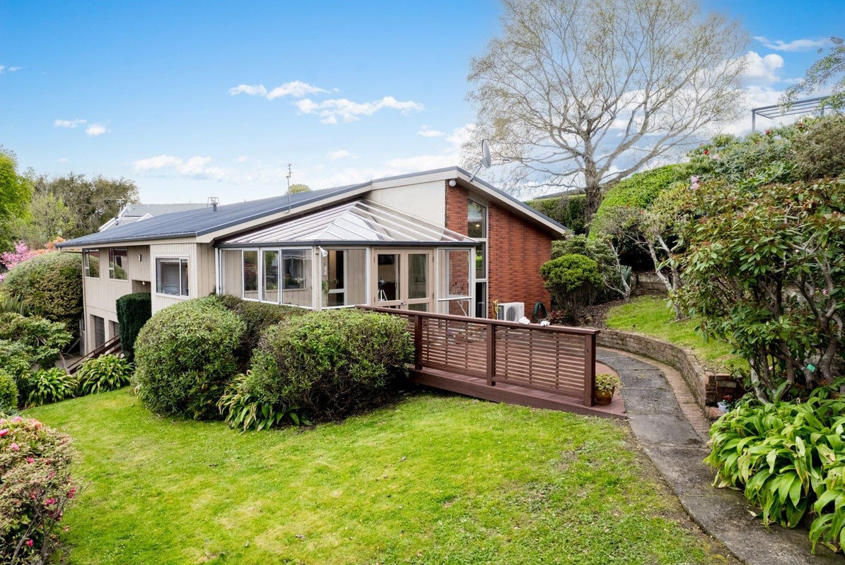 73B Cannington Road, Maori Hill, Dunedin - Carousel 1