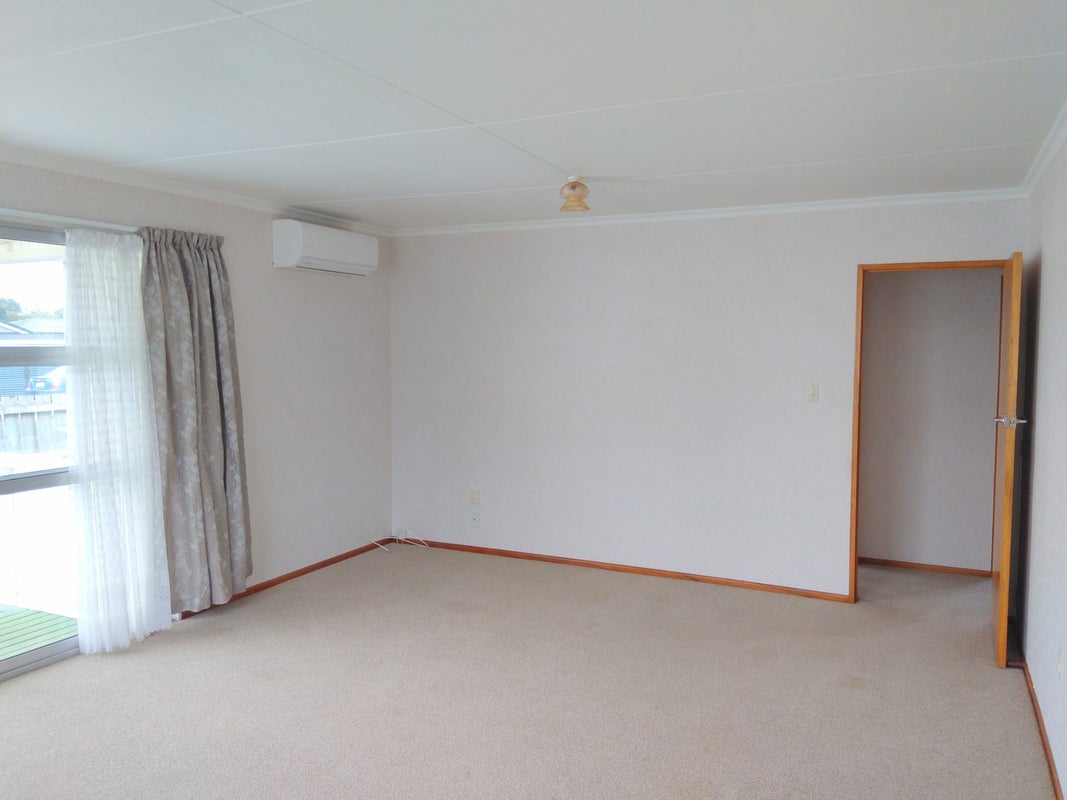 1/10 Ropiha Street, Fitzroy, New Plymouth - Carousel 2