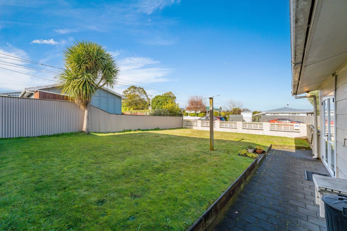 44 Laughton Street, Taupo, Taupo - Carousel 2
