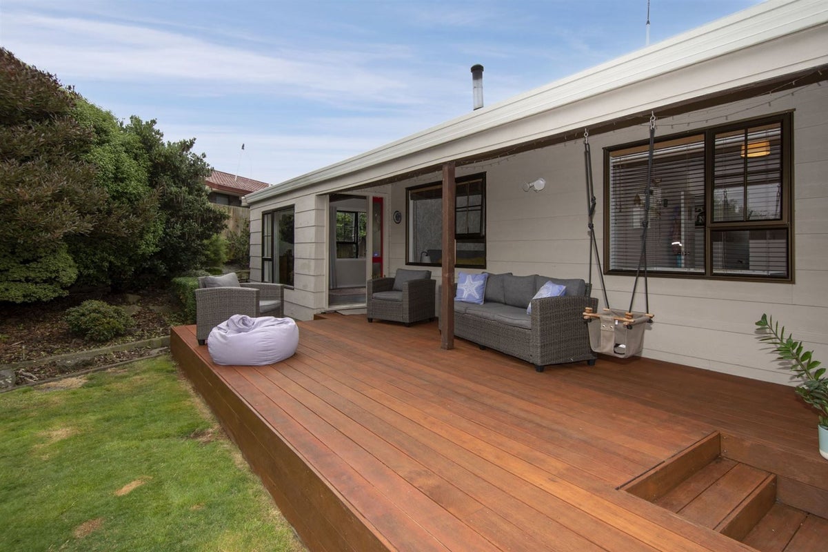 3/81 Union Street, New Brighton, Christchurch - Carousel 1