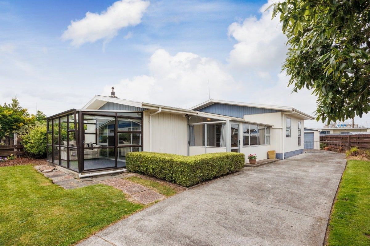 22 Palliser Place, Milson, Palmerston North - Carousel 2