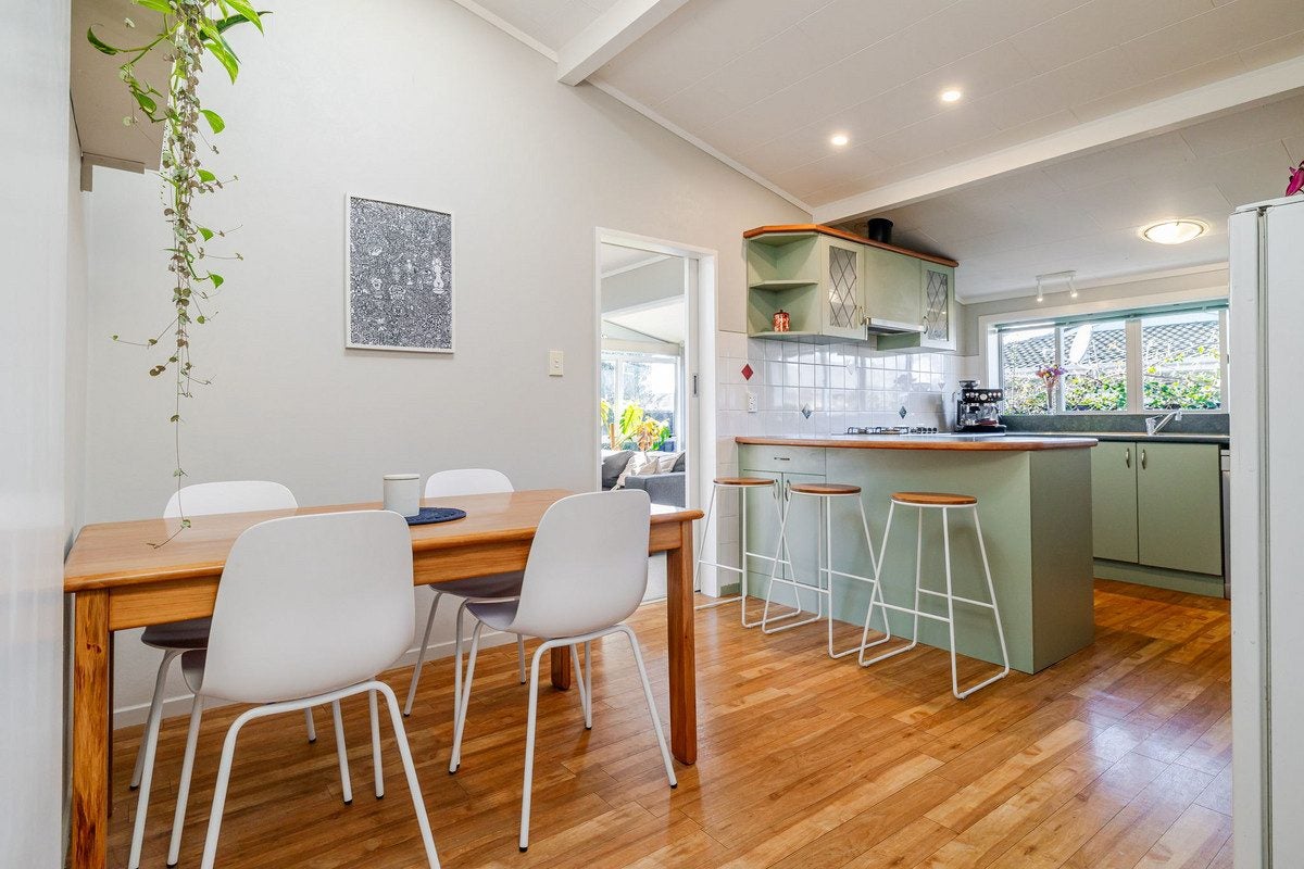 3 Spilman Place, Awapuni, Palmerston North - Carousel 2