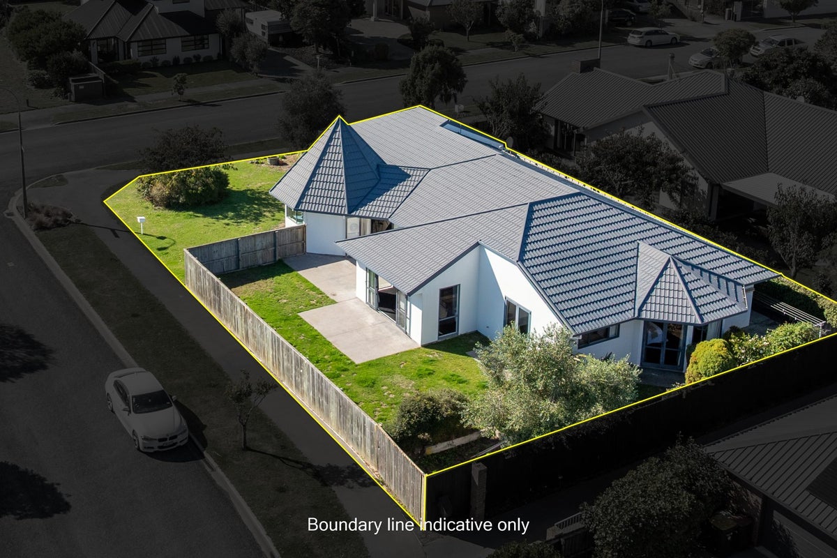 1 Courtfield Close, Parklands, Christchurch - Carousel 23