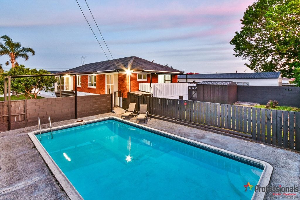27 Thompson Terrace, Manurewa, Auckland - Carousel 23