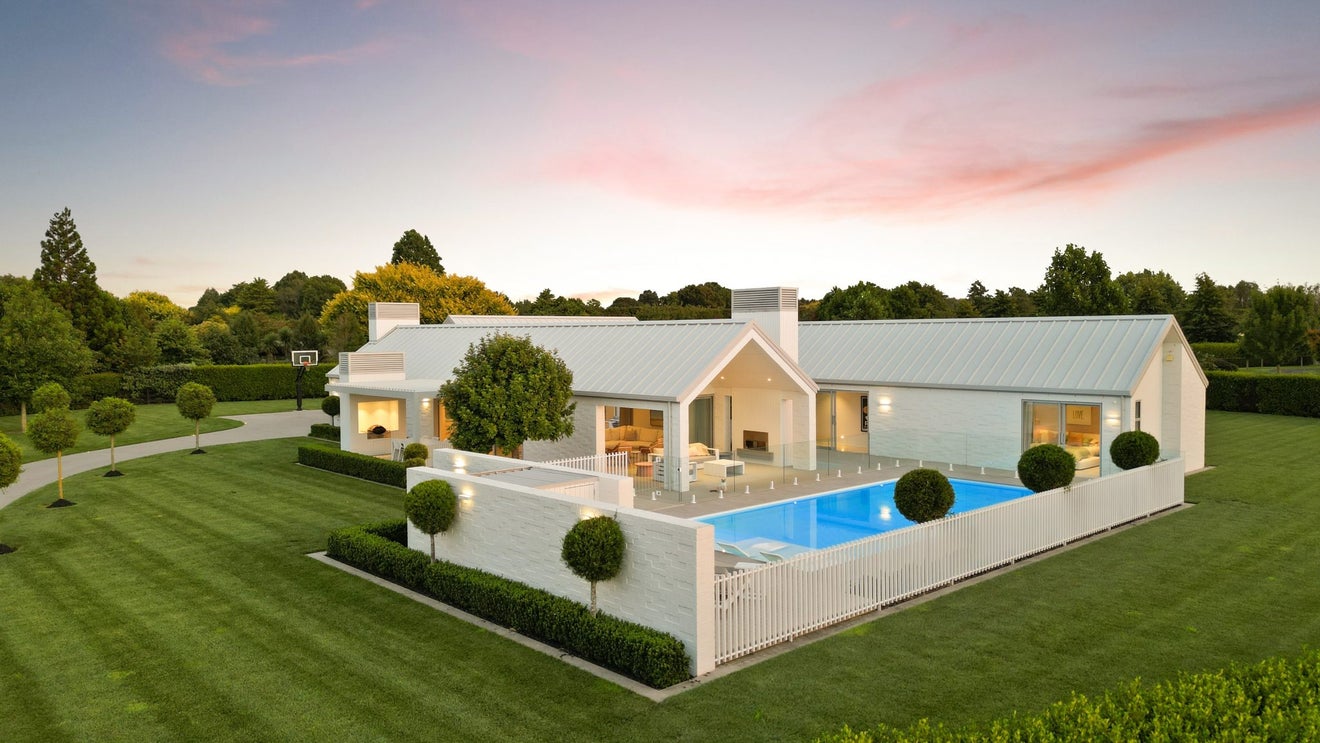 224 Newell Road, Tamahere, Hamilton - Carousel 1