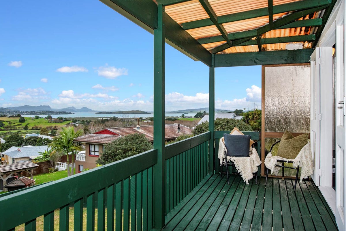 5 Clark Mcconachy Place, Raumanga, Whangarei - Carousel 1