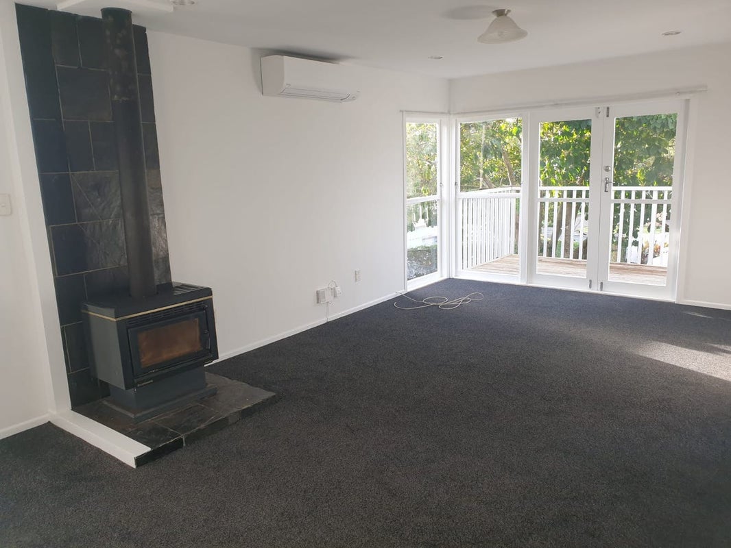 5 Lendic Avenue, Henderson, Auckland - Carousel 1