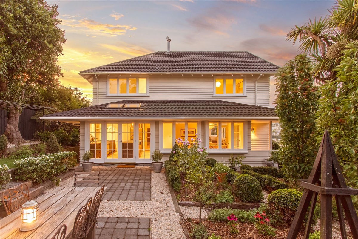 19C Dyers Pass Road, Cashmere, Christchurch - Carousel 1
