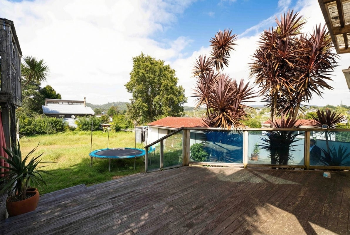 40 Routley Drive, Glen Eden, Auckland - Carousel 13