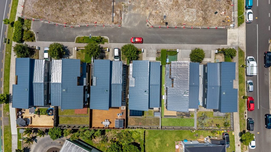 10 Whakaora Lane, Flat Bush, Auckland - Carousel 21