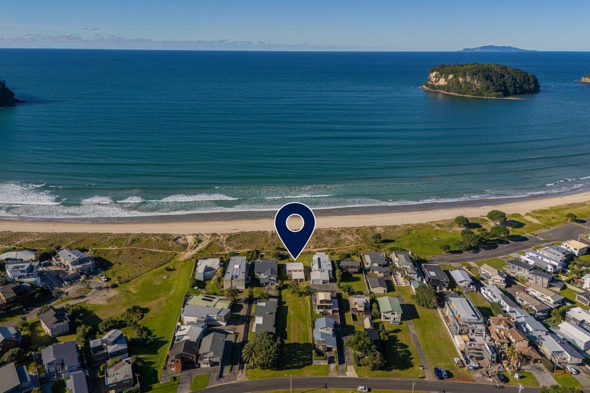 224 Beverley Terrace, Whangamata, Thames-Coromandel, Waikato - Carousel 1